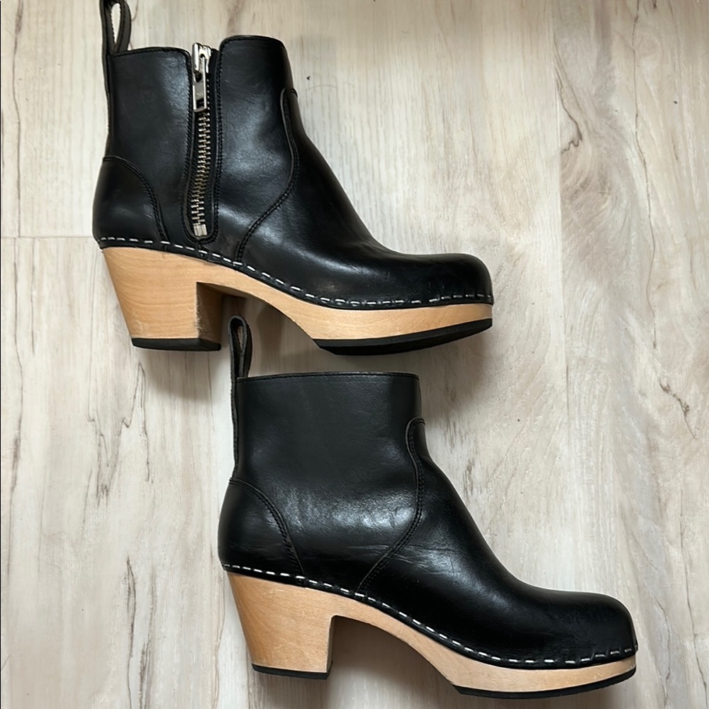 Swedish Hasbeens Black Zip It Emy Clog Boots